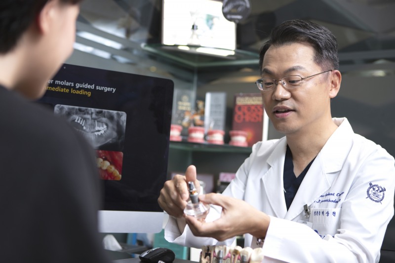 시간적 여유 없어 당일 임플란트 고려한다면, 이것 주의해야