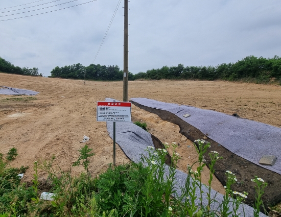 매몰지 배수로정비 모습