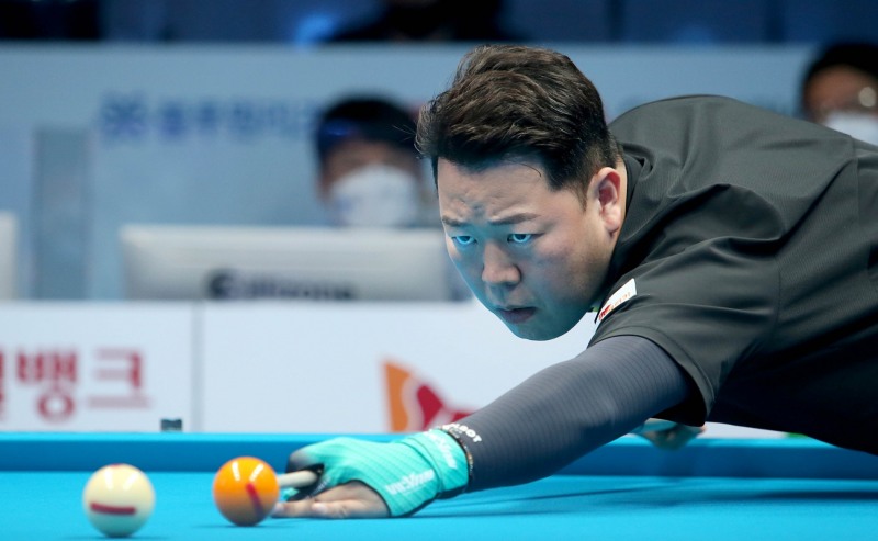 16강에서 무너진 디펜딩챔피언 강동궁(사진=PBA)