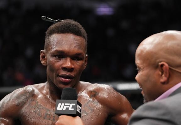 미들급 20 전승, 타이틀 5차 방어의 아데산야(사진=UFC)