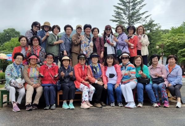 적십자사 홍천봉사회 봉사원 단체모습