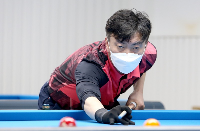 우승후보 강동궁을 물리치고 4강에 오른 최명진(사진=PBA)