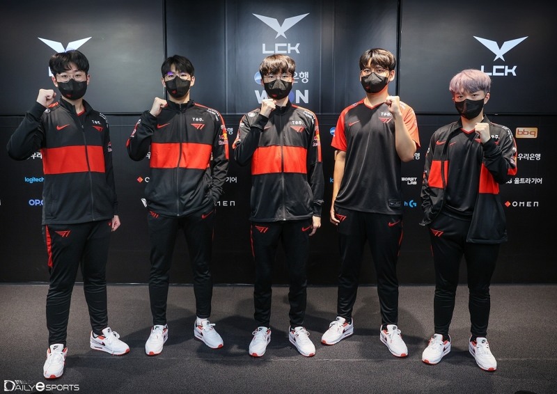 T1.