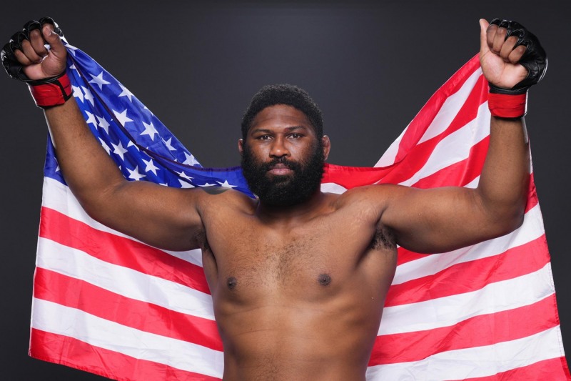 시릴 가네 대 투입바사 승자와 잠정 타이틀전을 벌여야 한다고 주장하는 블레이즈(사진=UFC)