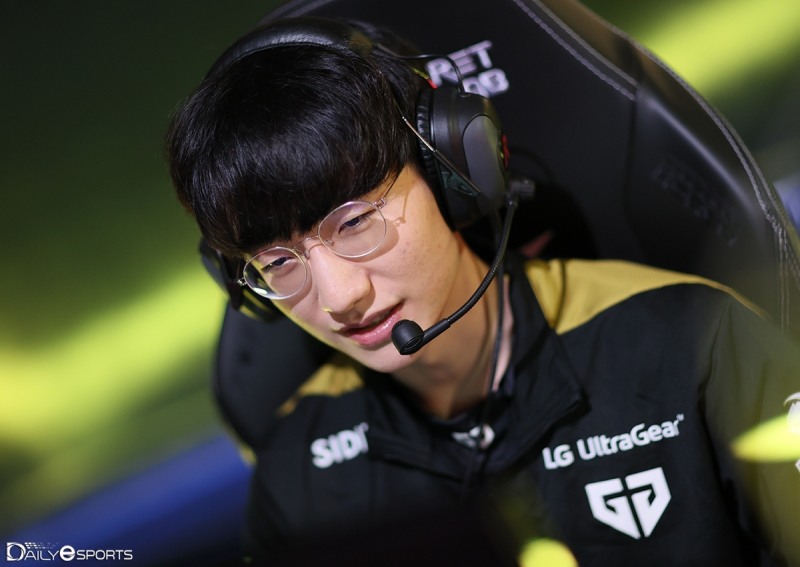 뽀삐로 무패를 기록 중인 젠지e스포츠 '피넛' 한왕호.