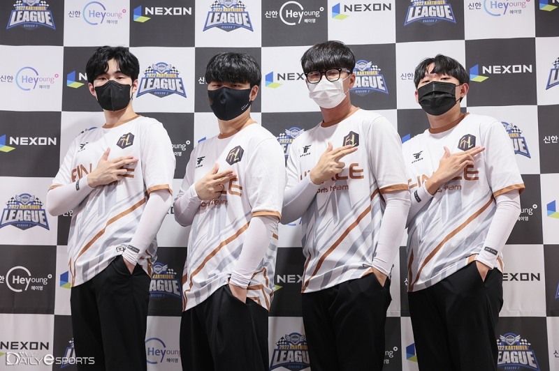 개막전 승리를 따낸 피날레e스포츠.