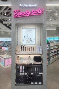 올리브영 대구동성로점의 ‘뷰티 툴(Beauty Tools)’존 이미지