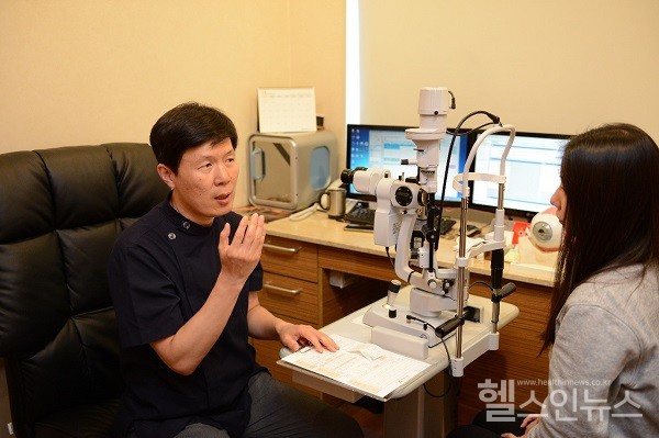 아이플러스안과이용재대표원장
