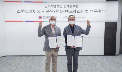 (좌) 스마일게이트 스토브 한영운 대표, (우) BIC 조직위 서태건 조직위원장