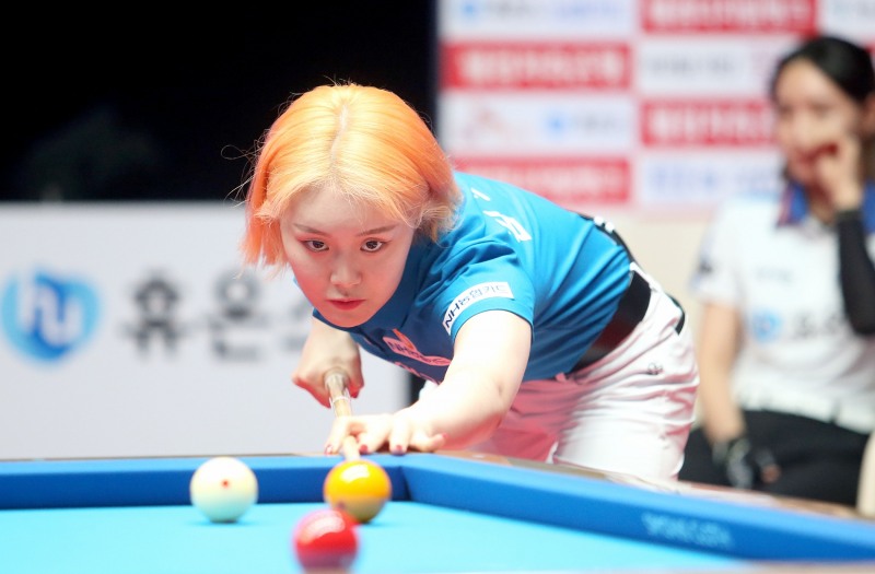 3복식 1단식에서 모두 승리, 4승을 올린 NH 새얼굴 김보미(사진=PBA)