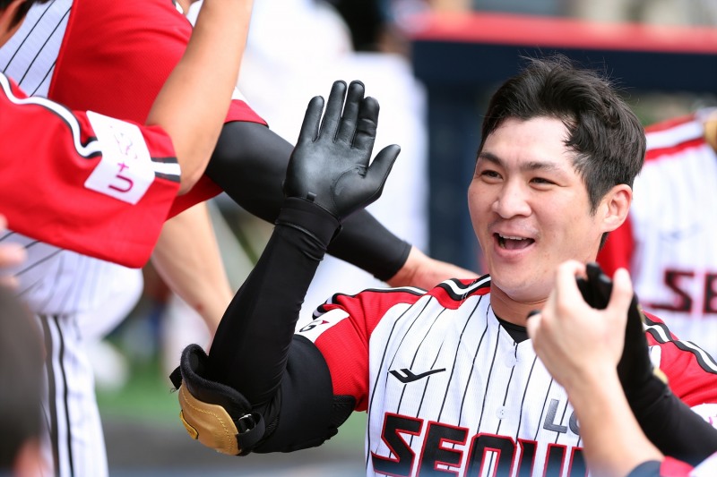시즌 19호 홈런으로 개인최다홈런에 1개차로 다가선 LG 캡틴 오지환