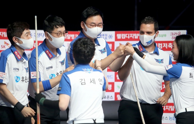 2위 블루원을 꺾고 3위권으로 오른 휴온스(사진=PBA)