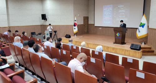 우즈베키스탄 건설부 연수단 기술협력 회의 모습