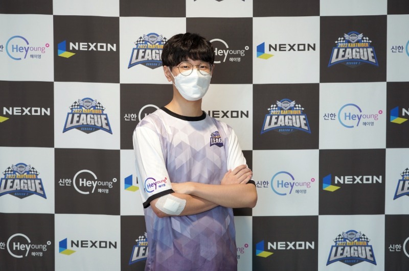 개인전 패자부활전에서 52점을 획득하며 16강 진출에 성공한 이명재.