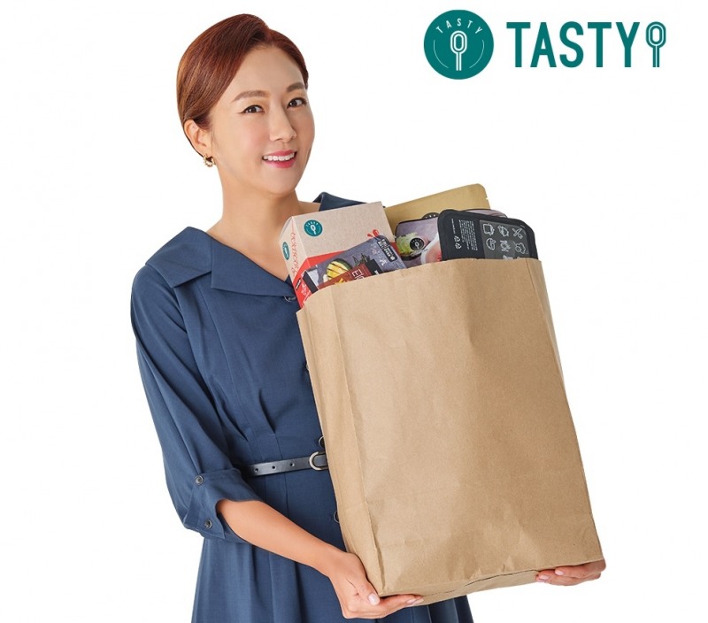 테이스티나인, 김지혜와 첫 ‘배민쇼핑라이브’ 방송 진행