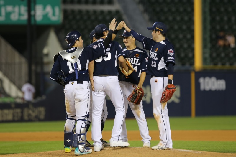 두산이 올시즌 힘을 쓰지 못한 채 8위에 머물러 8시즌 연속 가을야구 진출이 희미해져 가고 있다.