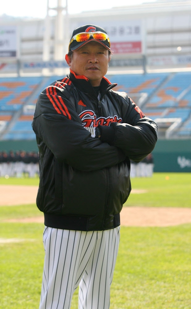 박흥식 전 KIA 퓨처스 감독, 10년만에 롯데 퓨쳐스 타격코치로 복귀