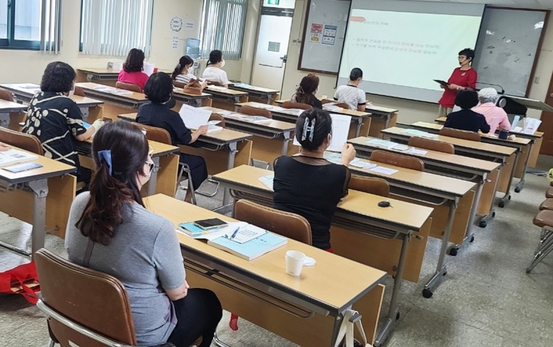 경력단절 지역 여성 취·창업 교실 운영 모습 (사진제공 = 나주시)