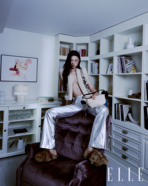 쟈딕앤볼테르, 톱 모델 배윤영 F/W 액세서리 화보 공개