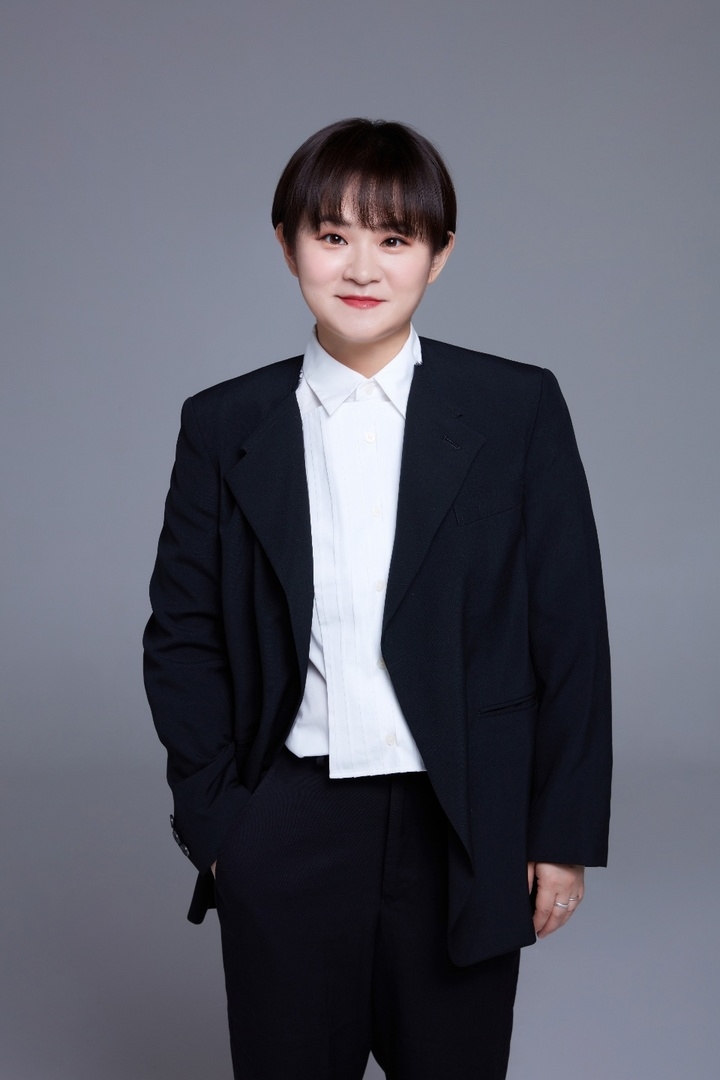 지난 6월 세상을 떠난 코미디언 송해에 이어 '전국노래자랑' 진행을 맡게 된 코미디언 김신영(39)은 "몸이 부숴져라 열심히 해보겠다. 제 인생 모든 것을 '전국노래자랑'에 바치겠다"고 했다.(사진=뉴시스)