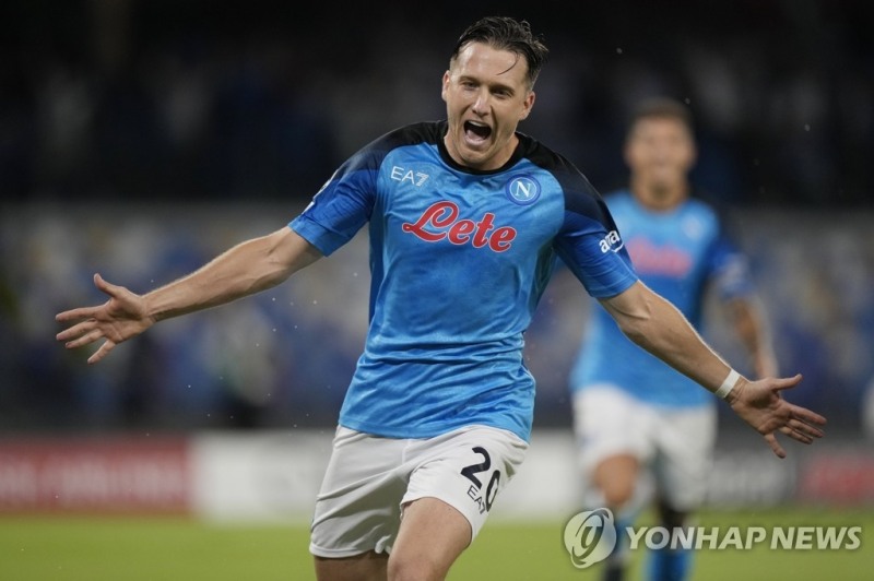 'UCL 데뷔전 성공' 김민재, 리버풀 격파 기여…손흥민은 '퇴장 유도'