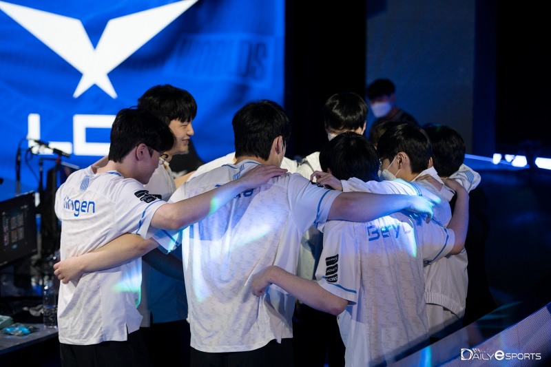 디알엑스.