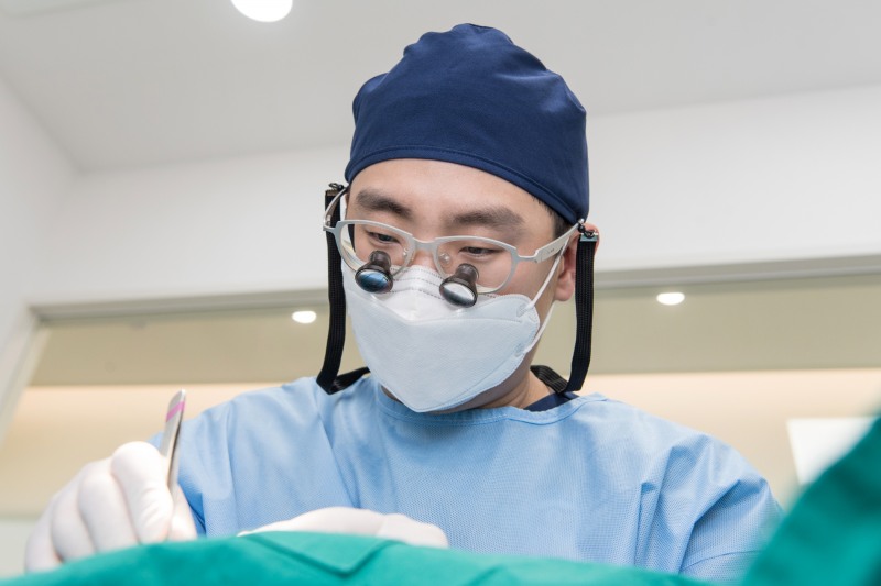 다수의 임플란트…정밀한 치과 진단으로 정확하게 식립해야