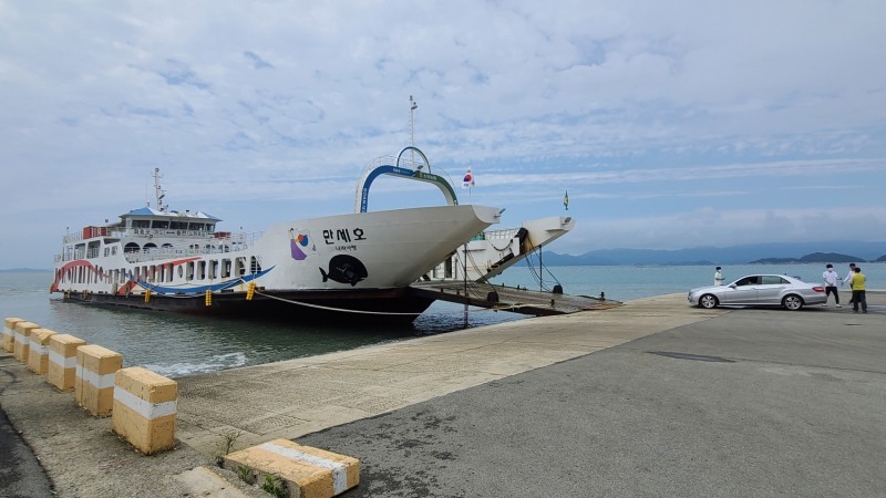 화흥포-소안 여객선 (사진제공 = 완도군)