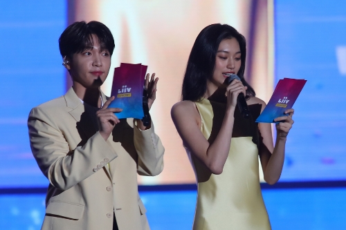 KB국민은행, 1만여명 고객 초청 '2022 Liiv 콘서트' 열기 속 진행