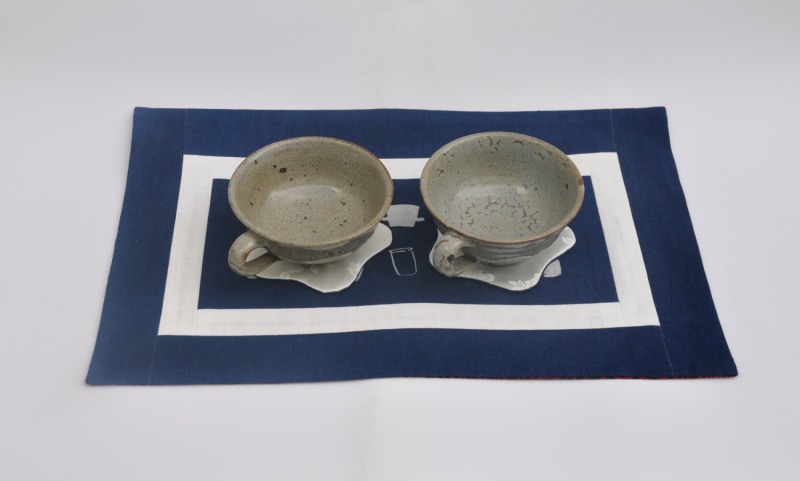 쪽염색 천으로 만든 부부용 찻잔 매트 (사진제공 = 나주시)