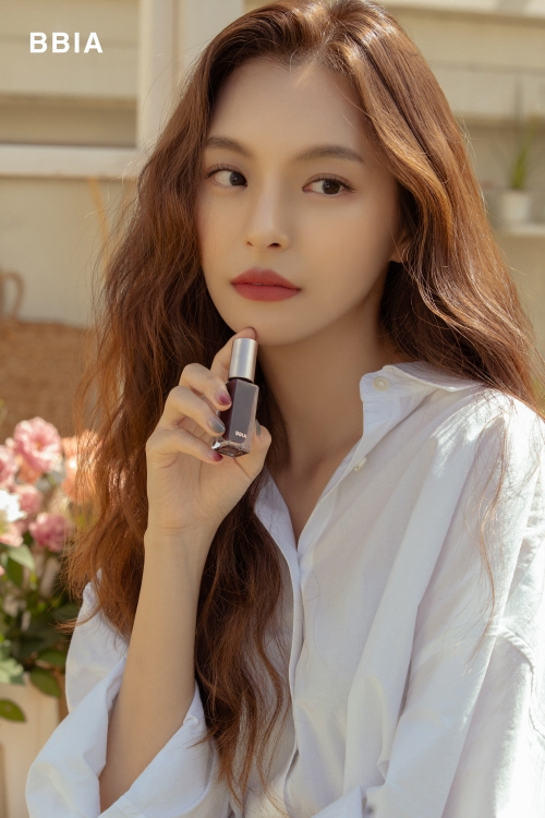 뷰티 브랜드 삐아, 공식몰 및 지그재그에서 F/W ‘플라워 마켓’ 에디션 선발매