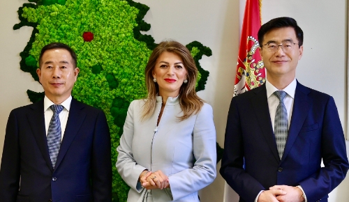 현대차그룹 유럽권역본부 타짜나 마티치 세르비아 통상관광통신부 장관과 기념사진