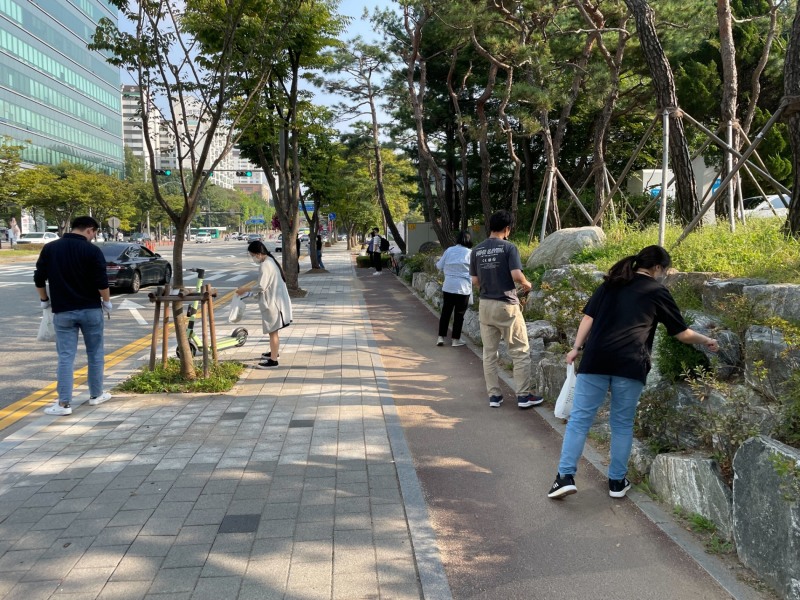 위메이드플레이, 구성원들과 '플로깅' 행사 진행