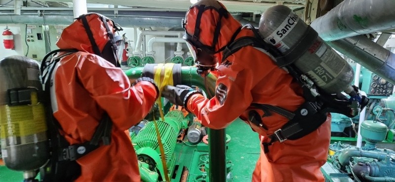 유해화학사고대응 합동훈련 모습 (사진제공 = 완도해양경찰서)