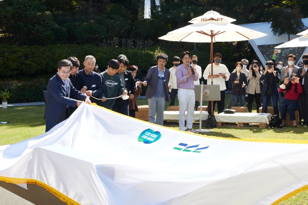 김동연 지사, 취임 100일 맞아 도민 초청 ‘도담소’ 현판식…"손잡고 동행"