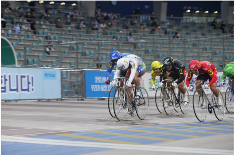 현재 경륜황제로 등극한 임채빈은 51연승의 신기록을 넘어 78연승을 달리며 경륜의 새역사를 쓰고 잇다.