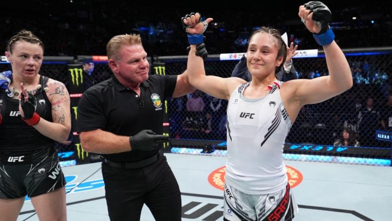 첫 서브미션 승리로 3연승을 한 그라소(오른쪽.UFC)