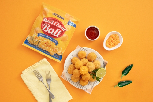 오뚜기 맥앤치즈볼 연출컷