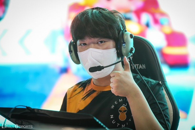 사진='베가' 이진건.