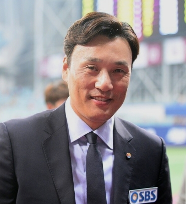 두산베어스 제11대 감독으로 선임된 이승엽 KBO 총재 특보