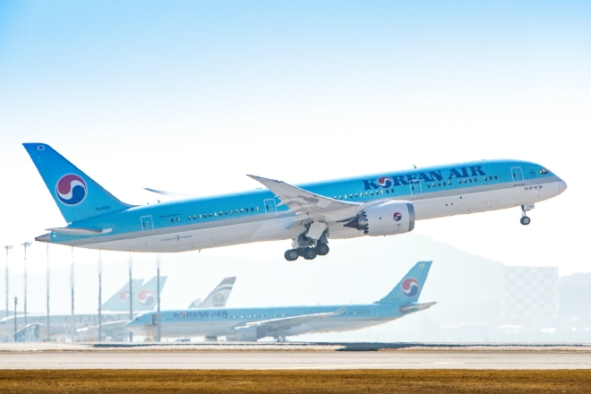 대한항공은 14일부터 객실승무원을 공개 채용한다고 밝혔다. 사진은 대한항공의 B787-9의 모습. (사진 = 대한항공 제공)