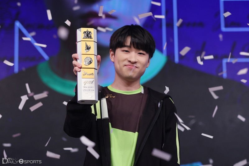 '마루' 조성주, 2022 GSL 시즌3 챔피언 등극…최초 5회 우승 달성