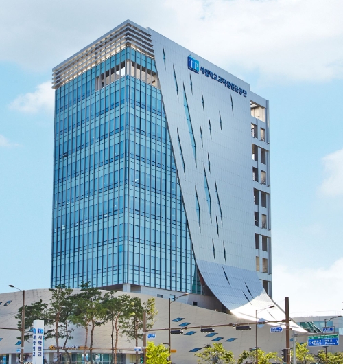 나주 본사 사옥 외관 /사진제공=사학연금