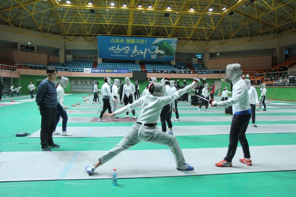 펜싱 전지훈련 모습 (사진제공 = 해남군)