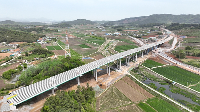 광주-완도 고속도로 1단계 구간 공사 현장 (사진제공 = 완도군)