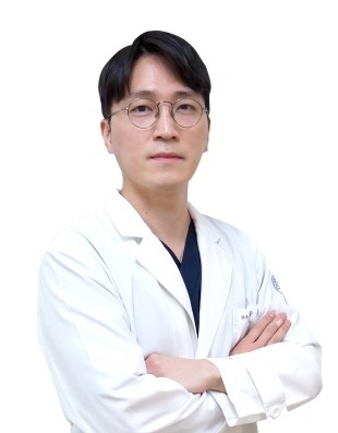 기억력 저하 혹시 치매일까? 정확한 진단 및 조기 치료 중요