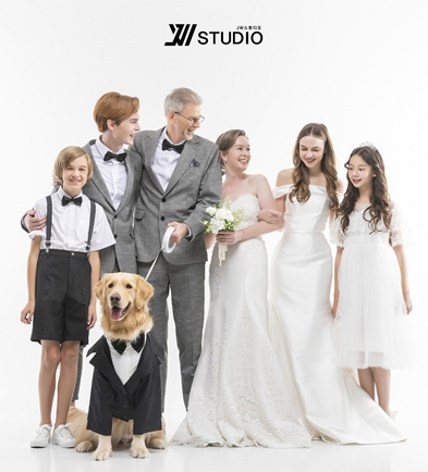 JW스튜디오, 올해의 우수브랜드 대상 1위 수상