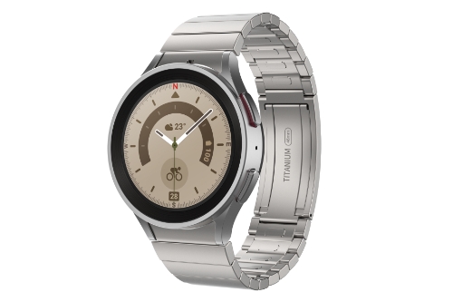 티타늄 소재의 갤럭시 워치5 프로 '링크 브레이슬릿' 스트랩 / 제공 : 삼성전자