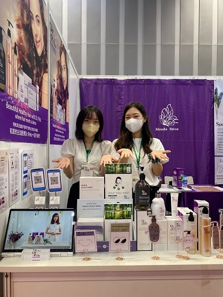 제이알제이, 중소기업유통센터 사업으로 해외진출