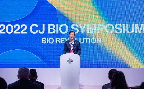 최은석 CJ제일제당 대표가 9일 경기도 수원 CJ블로썸파크에서 열린 'CJ BIO 심포지엄' 개회사를 전하고 있다. / 사진 제공 : CJ제일제당